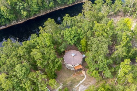 Riverfront Home on 4.64 Acres for Sale in Jasper, Florida - image 16