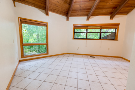 Riverfront Home on 4.64 Acres for Sale in Jasper, Florida - image 34