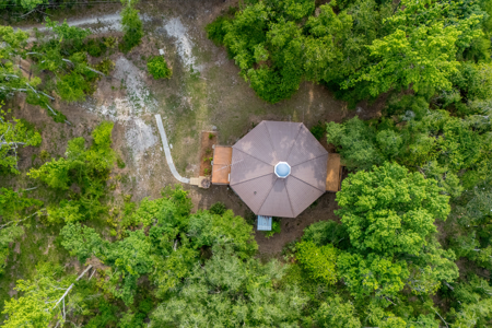 Riverfront Home on 4.64 Acres for Sale in Jasper, Florida - image 15