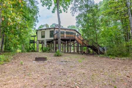 Riverfront Home on 4.64 Acres for Sale in Jasper, Florida - image 11