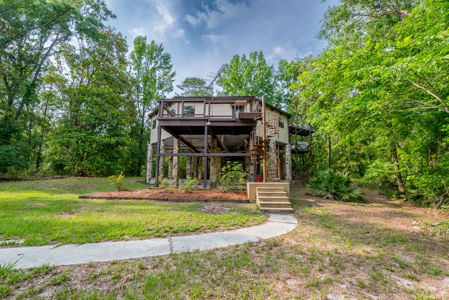 Riverfront Home on 4.64 Acres for Sale in Jasper, Florida - image 3