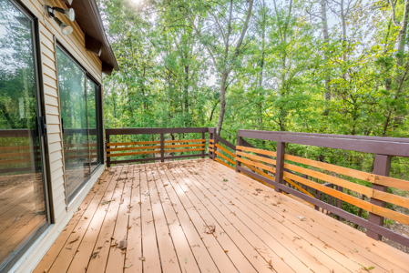 Riverfront Home on 4.64 Acres for Sale in Jasper, Florida - image 8