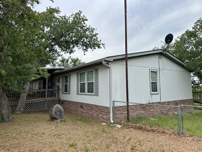 Texas Acreage with Home, Shop, RV Parking – Brownwood Real Estate - image 2
