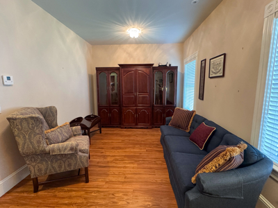 Lakefront Living Without Compromise - image 20