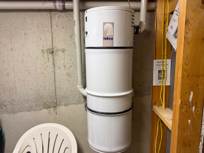 Lakefront Living Without Compromise - image 37