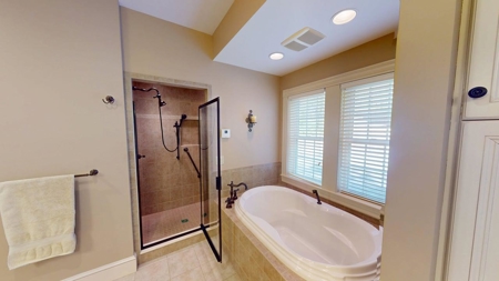 Lakefront Living Without Compromise - image 25