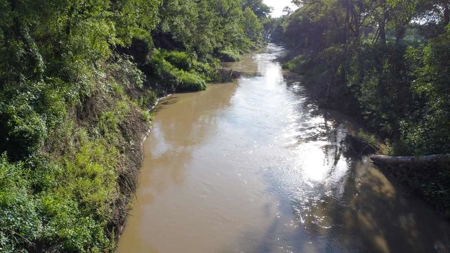 Live Water Property with Leon River Frontage in Gatesville - image 2