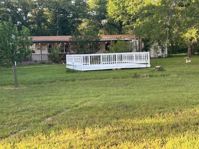 Live Water Property with Leon River Frontage in Gatesville - image 33