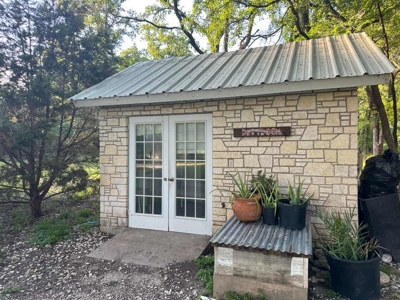 Live Water Property with Leon River Frontage in Gatesville - image 15