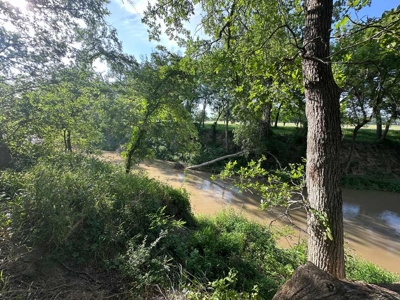Live Water Property with Leon River Frontage in Gatesville - image 35