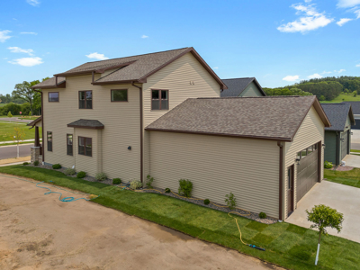 Beautifully Crafted 4-Bedroom Home Portage WI - image 42