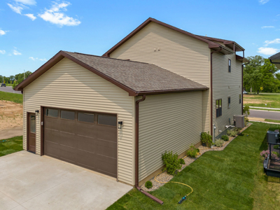Beautifully Crafted 4-Bedroom Home Portage WI - image 41
