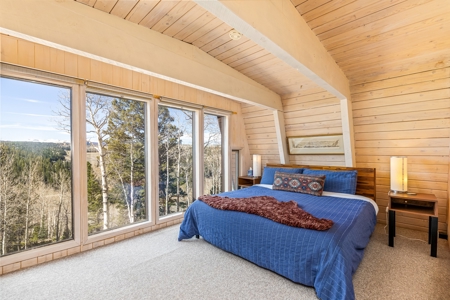 Charming, well-insulated home built with efficiency and coziness - image 14