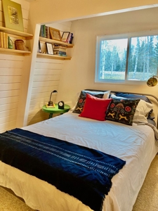 Charming, well-insulated home built with efficiency and coziness - image 36