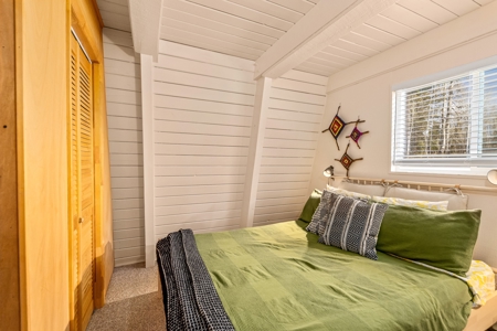 Charming, well-insulated home built with efficiency and coziness - image 7