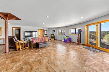 A Rare Find in Colorado - Views, Design, and Lifestyle All in One - image 40