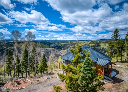 A Rare Find in Colorado - Views, Design, and Lifestyle All in One - image 7