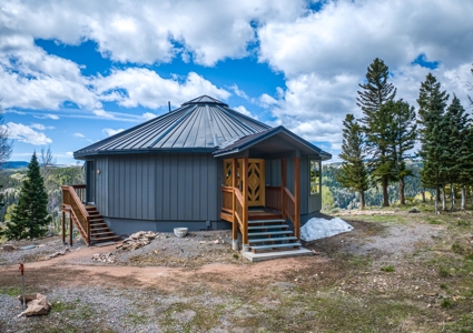 A Rare Find in Colorado - Views, Design, and Lifestyle All in One - image 3
