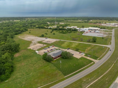 For Sale 20.5 Acres High Traffic Location On Hwy 69/75 - image 2