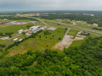 For Sale 20.5 Acres High Traffic Location On Hwy 69/75 - image 5