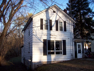 Westfield WI Investment Opportunity 2 Bedroom Home - image 2