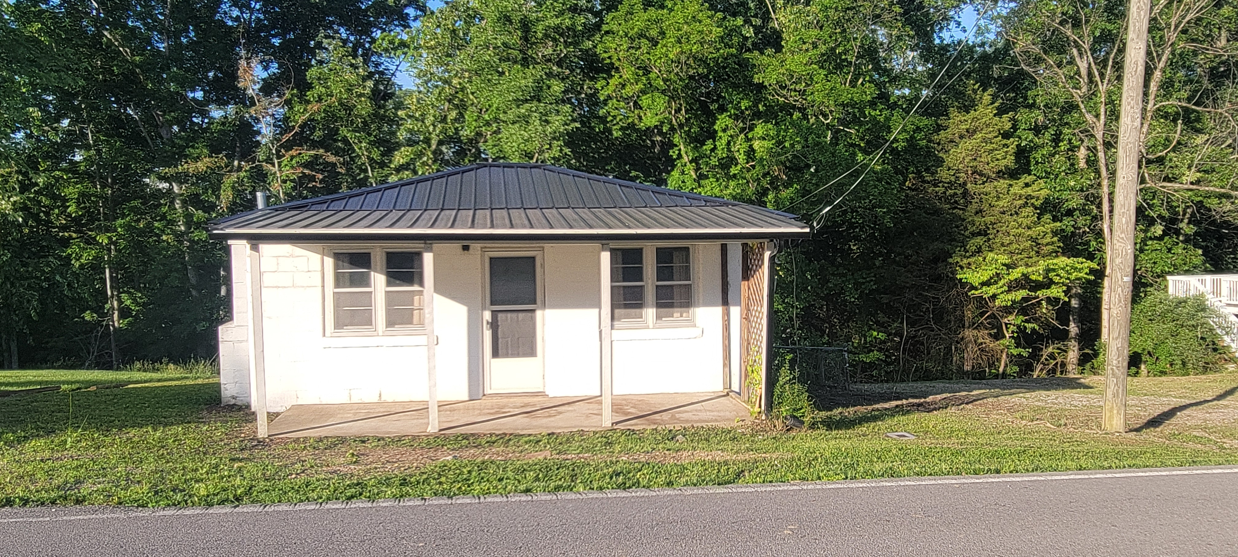 Home for sale on Lake Cumberland