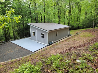 Tiny Home for Sale in Willis VA - image 17