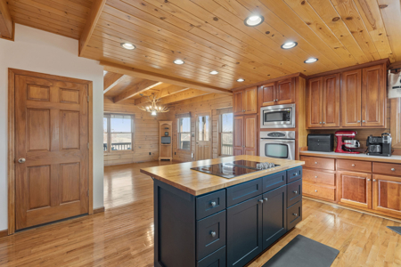 Stunning Log Home on 53 Private Acres – Nunnelly, TN - image 11