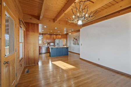 Stunning Log Home on 53 Private Acres – Nunnelly, TN - image 20