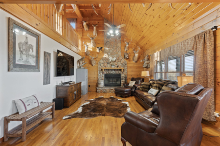 Stunning Log Home on 53 Private Acres – Nunnelly, TN - image 23