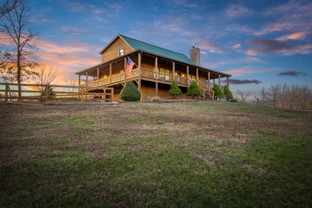 Stunning Log Home on 53 Private Acres – Nunnelly, TN - image 1
