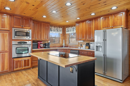 Stunning Log Home on 53 Private Acres – Nunnelly, TN - image 16