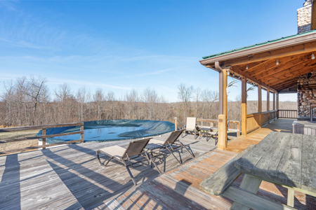 Stunning Log Home on 53 Private Acres – Nunnelly, TN - image 10
