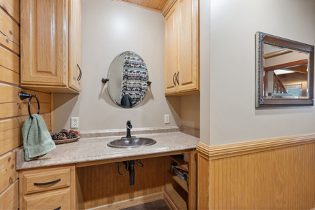 Stunning Log Home on 53 Private Acres – Nunnelly, TN - image 27