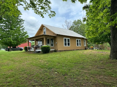 Starter Home in Albany, Kentucky - image 4