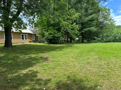 Starter Home in Albany, Kentucky - image 13