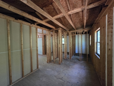 Off-Grid Cabin Adjoining National Forest - image 16