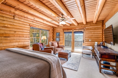 Luxury Custom Log Cabin for Sale in Arrowhead Subdivision - image 28