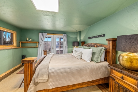 Luxury Custom Log Cabin for Sale in Arrowhead Subdivision - image 43