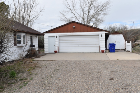 Shelby Montana Home with garage for sale - image 3
