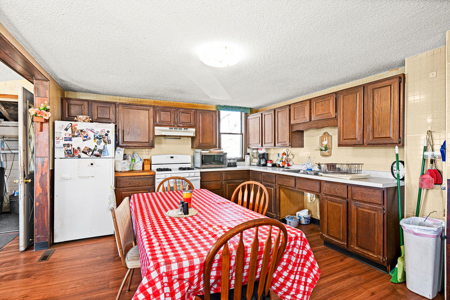 Country Home on 160 Acres of Land For Sale in Willow River MN - image 10