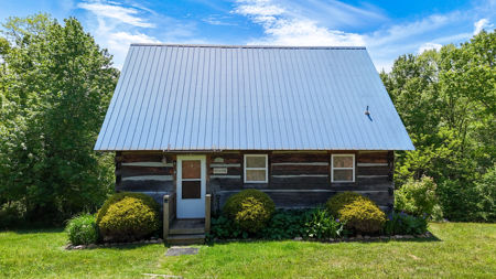 Turn-Key Mountain Getaway Cabin with Rental Income Potential - image 2