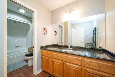 East Texas Country Home on 14 Acres – 3 Bed, 2.5 Bath with Guest - image 12