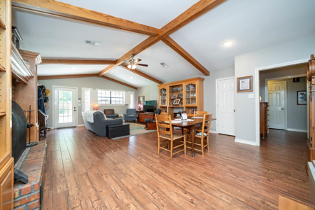 East Texas Country Home on 14 Acres – 3 Bed, 2.5 Bath with Guest - image 31