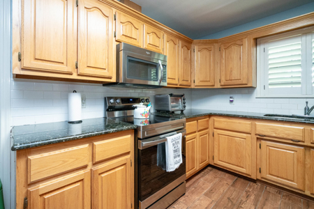 East Texas Country Home on 14 Acres – 3 Bed, 2.5 Bath with Guest - image 18