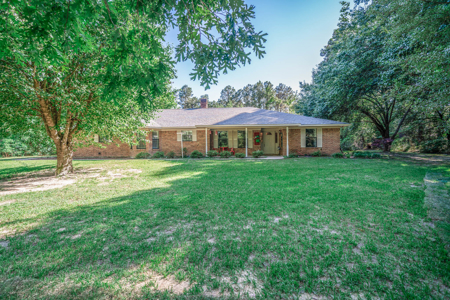 East Texas Country Home on 14 Acres – 3 Bed, 2.5 Bath with Guest - image 1