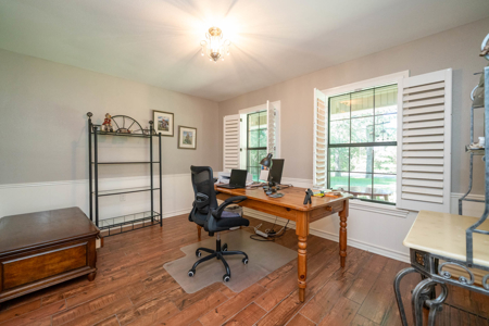 East Texas Country Home on 14 Acres – 3 Bed, 2.5 Bath with Guest - image 14