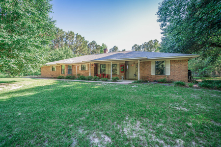 East Texas Country Home on 14 Acres – 3 Bed, 2.5 Bath with Guest - image 2