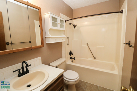 Great Listing in Littlefield! Home near Littlefield High School! - image 4