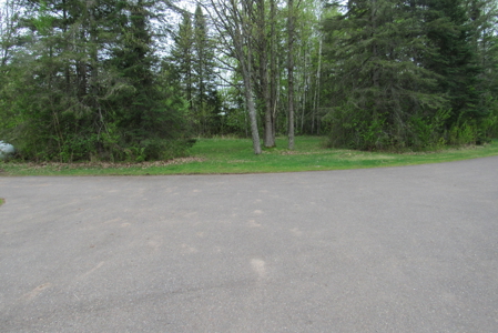 2 Bedroom Country Home on 2.5 Acres For Sale in Moose Lake MN - image 31